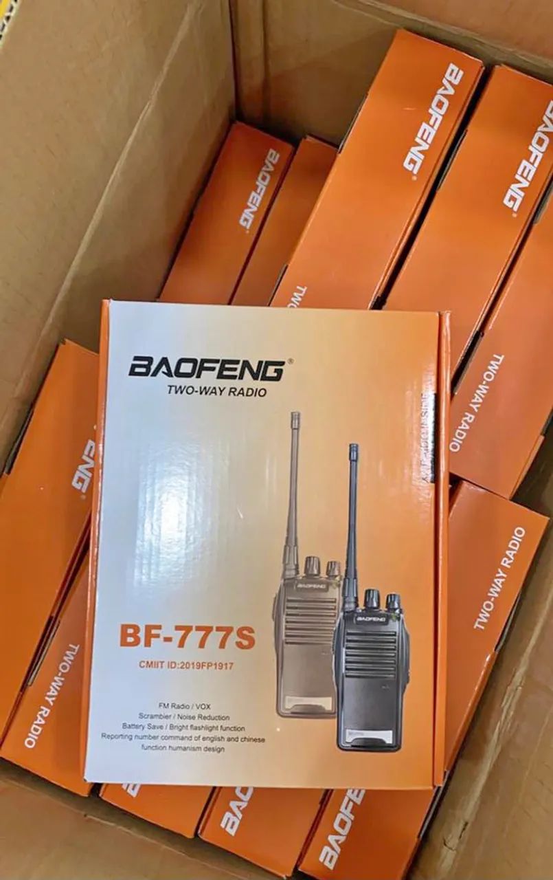 Par de Radio comunicador BF777s + Fones de Ouvido
