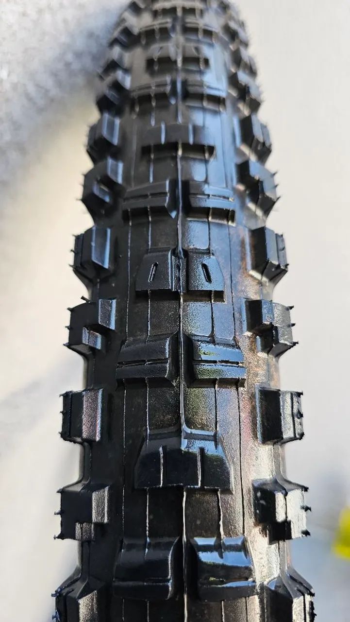 Pneu maxxis minion 29x2.40  - Foto 3