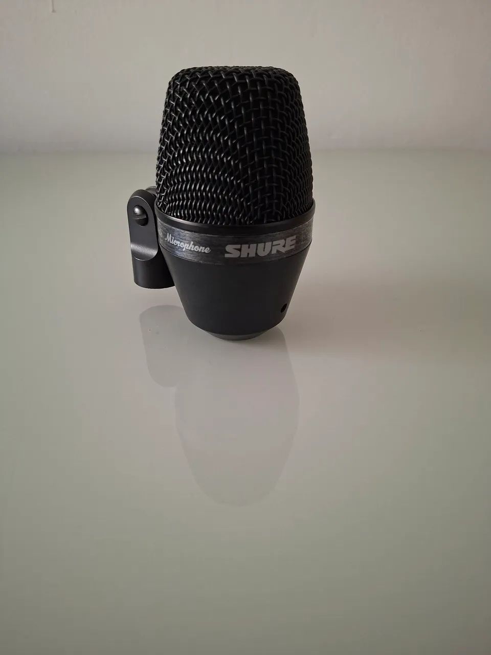 Microfone dinâmico Shure PGA52