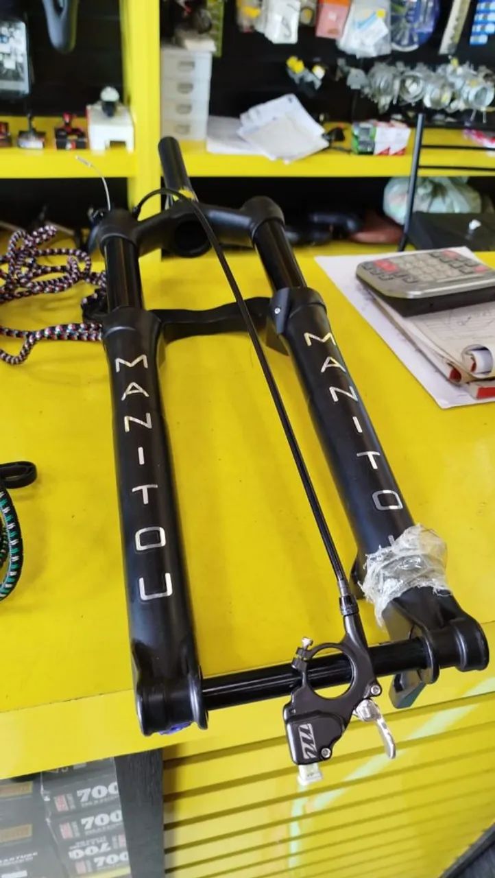 Suspensão Manitou Machete