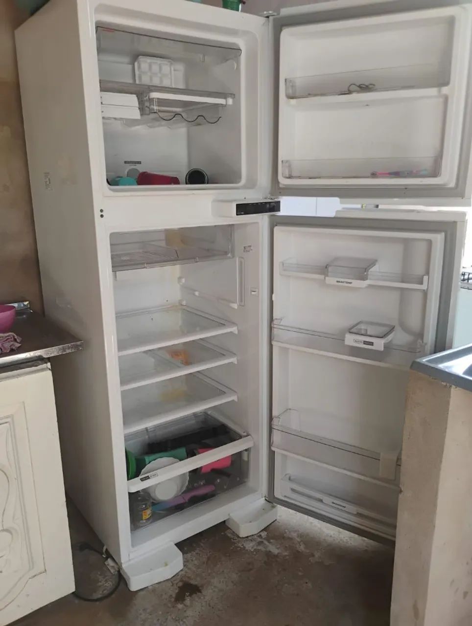 Vende-se uma geladeira  - Foto 2
