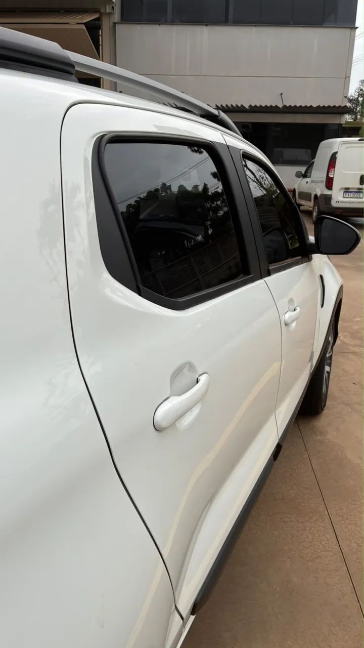 Fiat Strada Volcano 1.3 Flex 8V CD Aut. 2023 - Foto 2