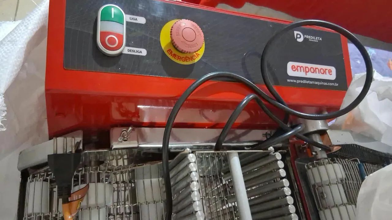 Máquina de salgados e empanadora  - Foto 2