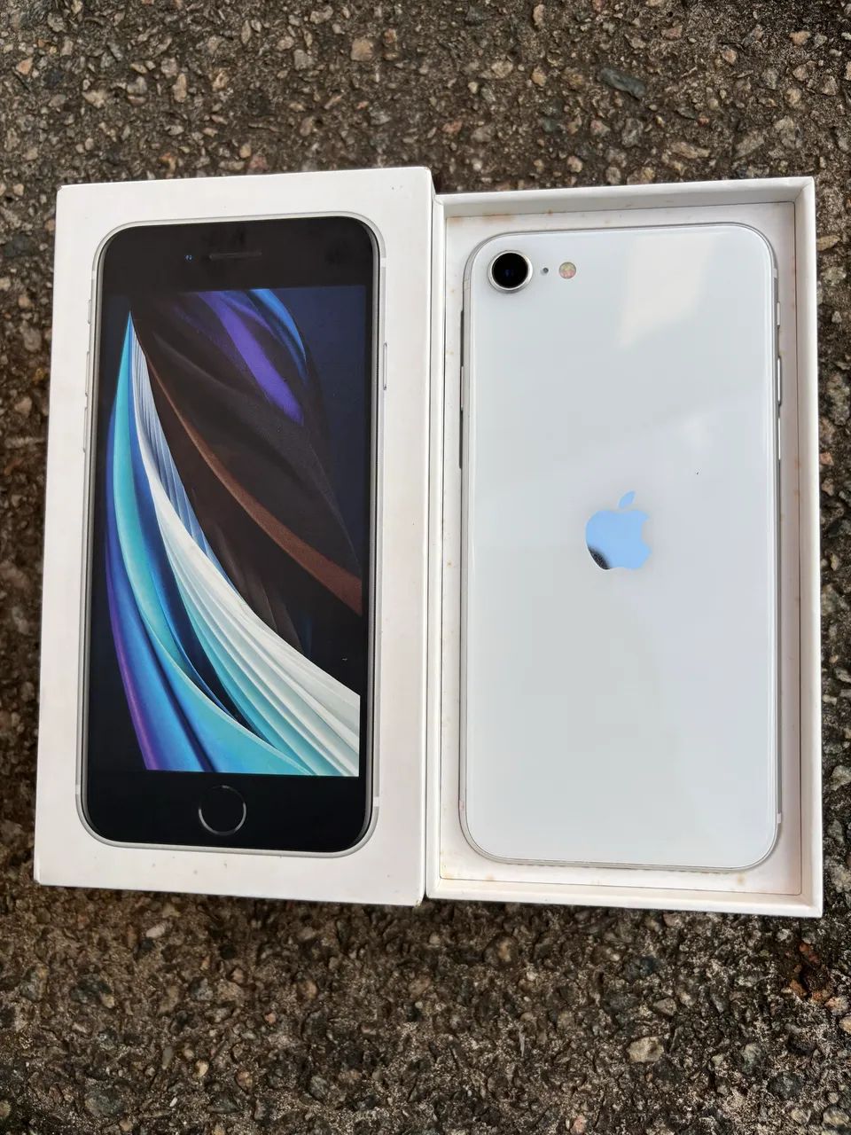 Iphone SE 128 GB | Mesmo processador do iphone 11 | Excelente estado