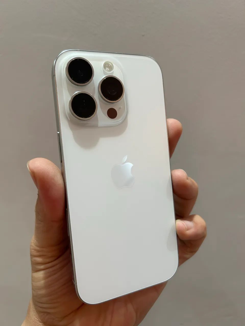 Iphone 16 pro - Foto 4