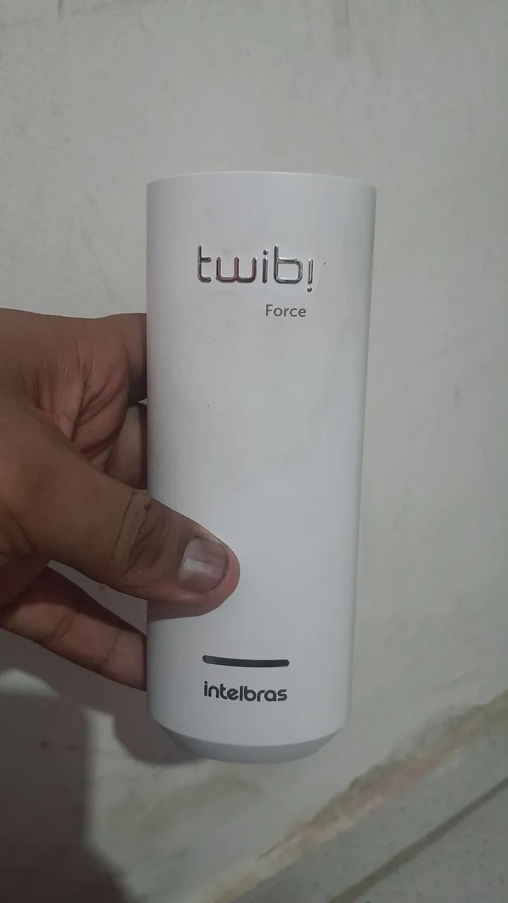 Repetidor  Wi-Fi Twibi Force Plug