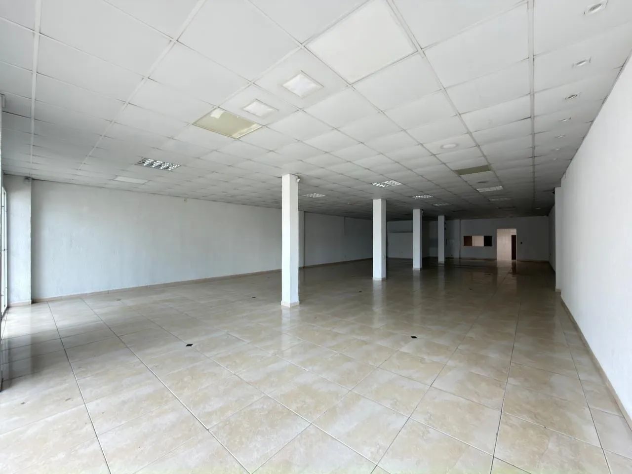 Comercial na Av. Visconde de Mauá, Oficinas, Ponta Grossa - Foto 3