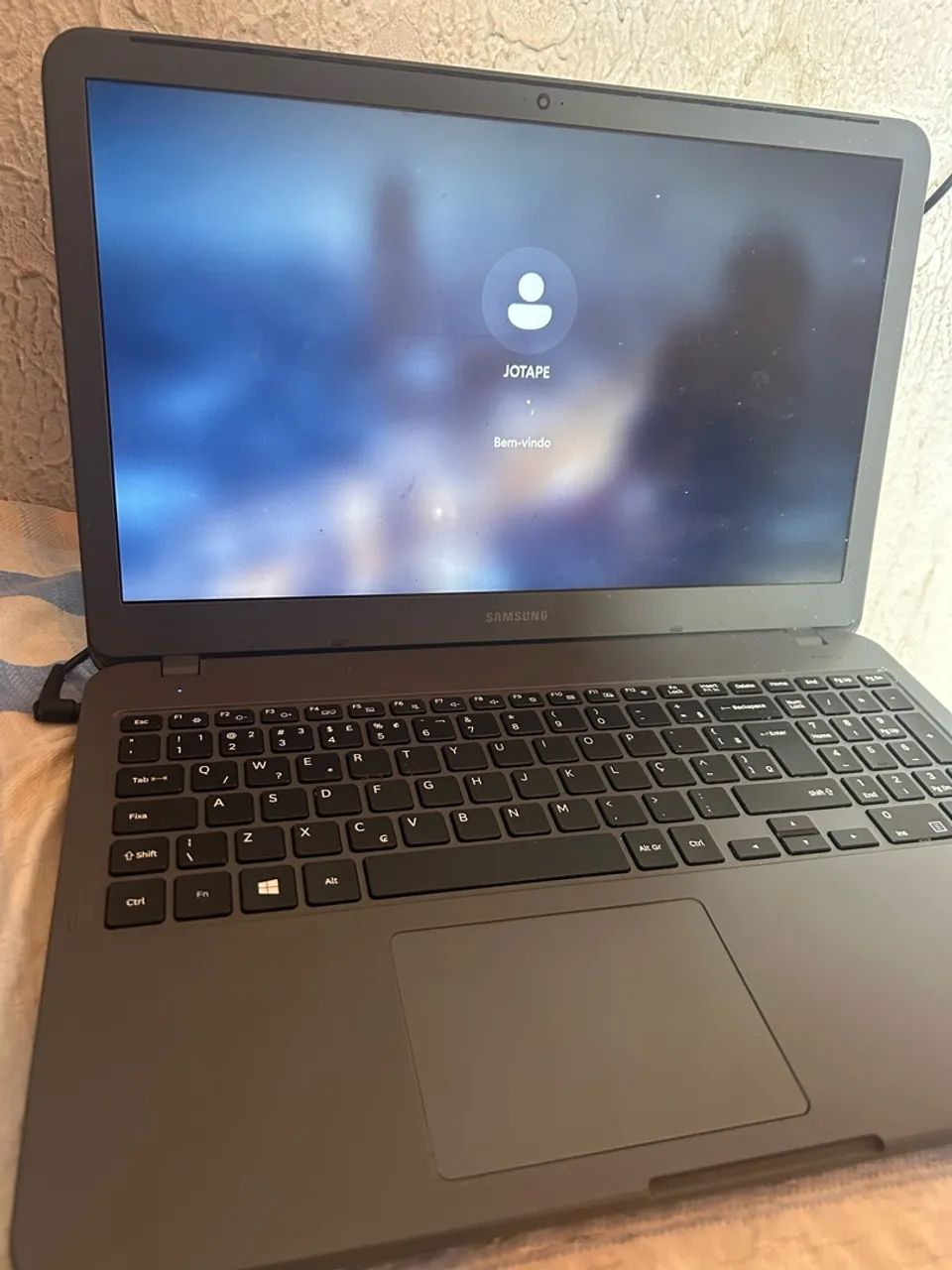 vende-se notebook ( ACOMPANHA; carregador e mouse - Foto 4