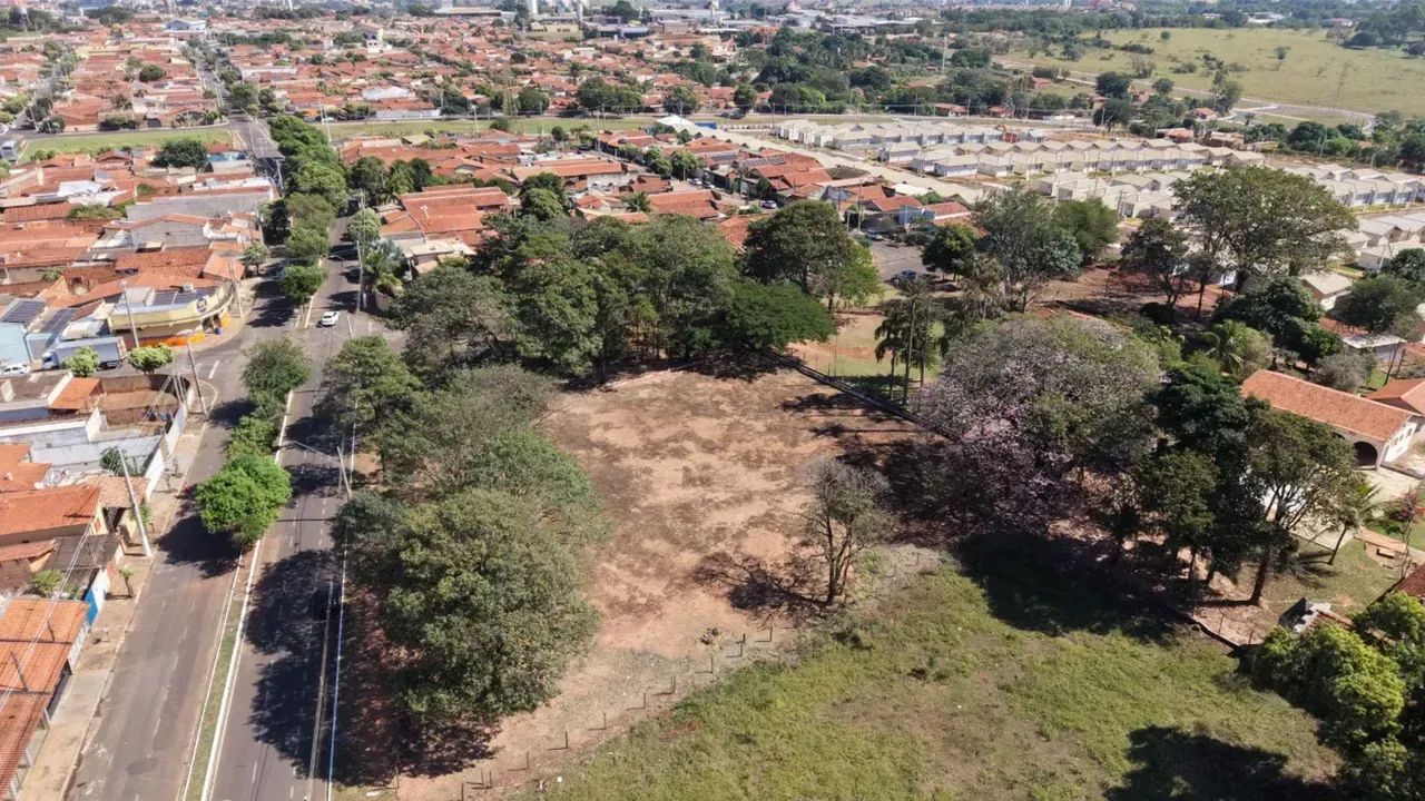 EXCELENTE E GIGANTE ÁREA CENTRAL - OLÍMPIA/SP - Foto 5