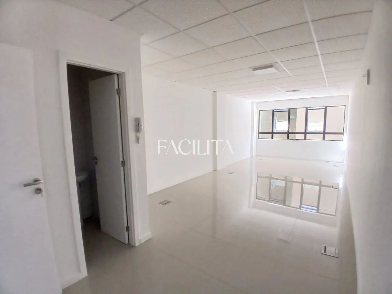 Sala comercial no bairro Itacorubi, Florianópolis