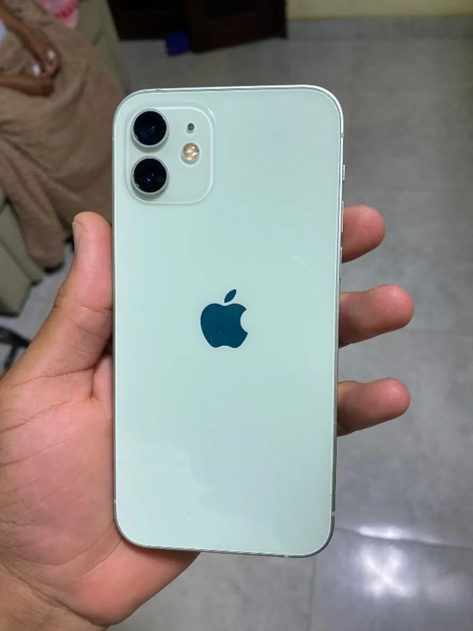 iphone 12 verde