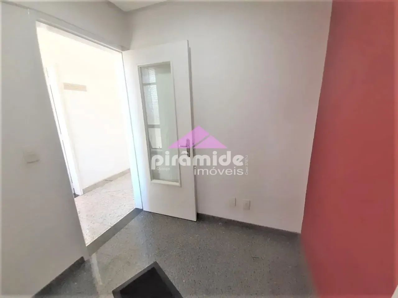 Sala Comercial para Venda R$ 267.000,00 e locação R$ 1.300,00 no Jardim Esplanada em São J - Foto 3