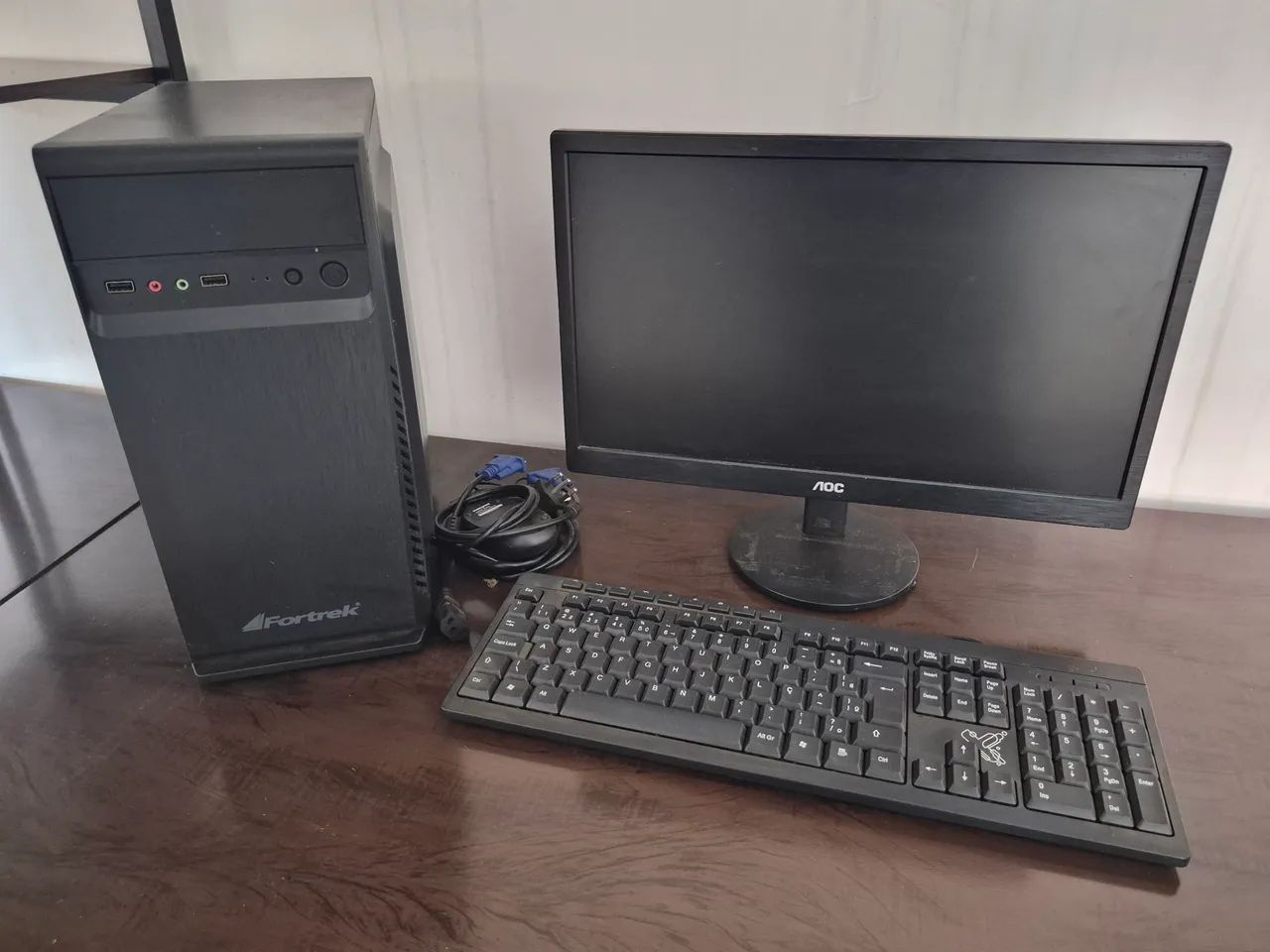 Computador,  vende ou troca por notebook. 