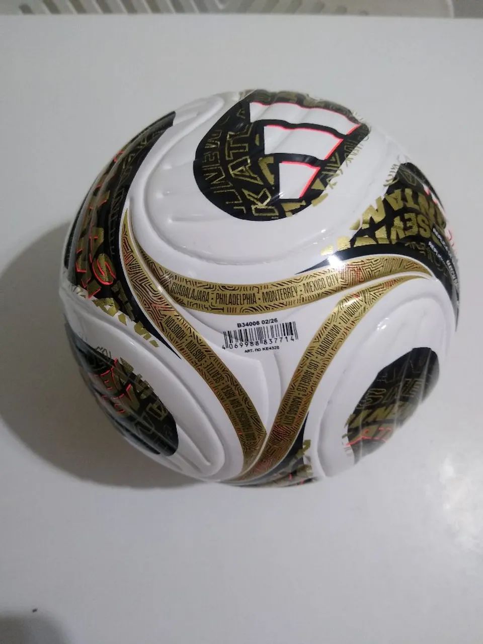 Mini Bola trionda original Adidas  - Foto 2