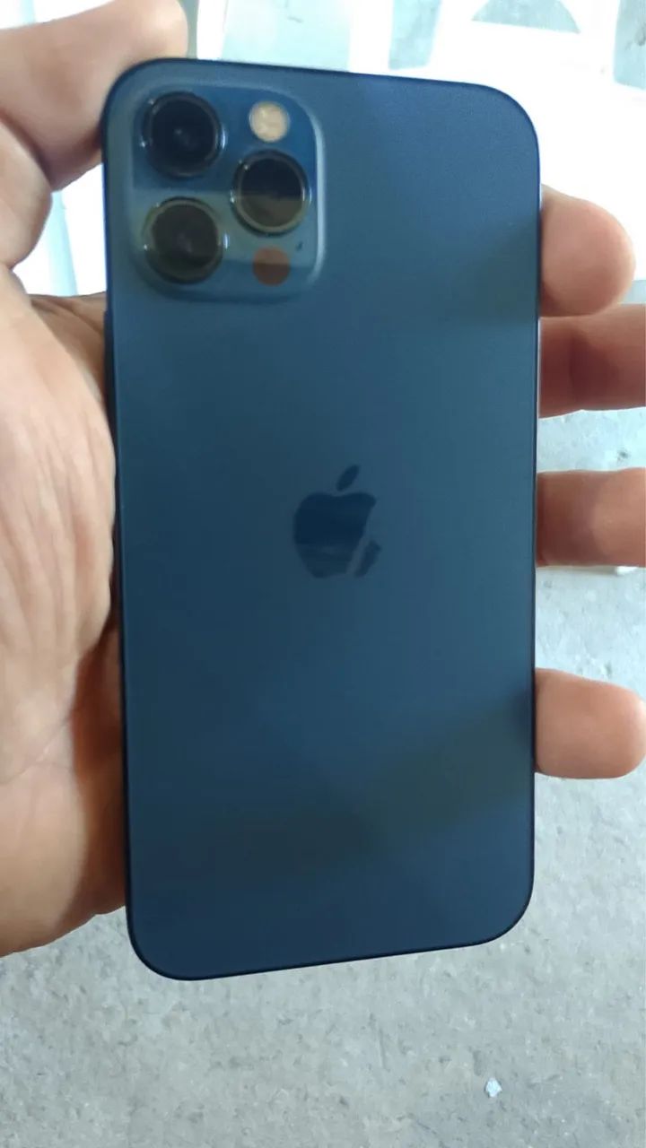 Vendo ou troco iPhone 12 Pro  - Foto 2