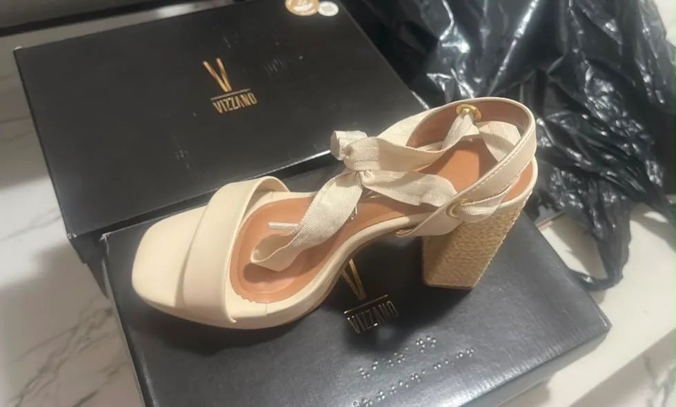 Sandália Vizzano sem uso