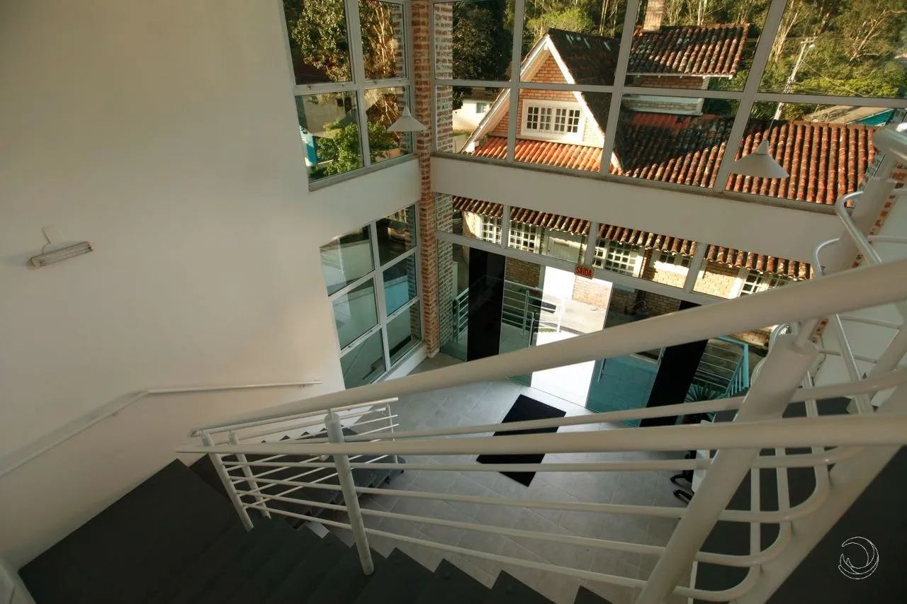 Prédio de 897.61m² no bairro Saco Grande - Foto 2