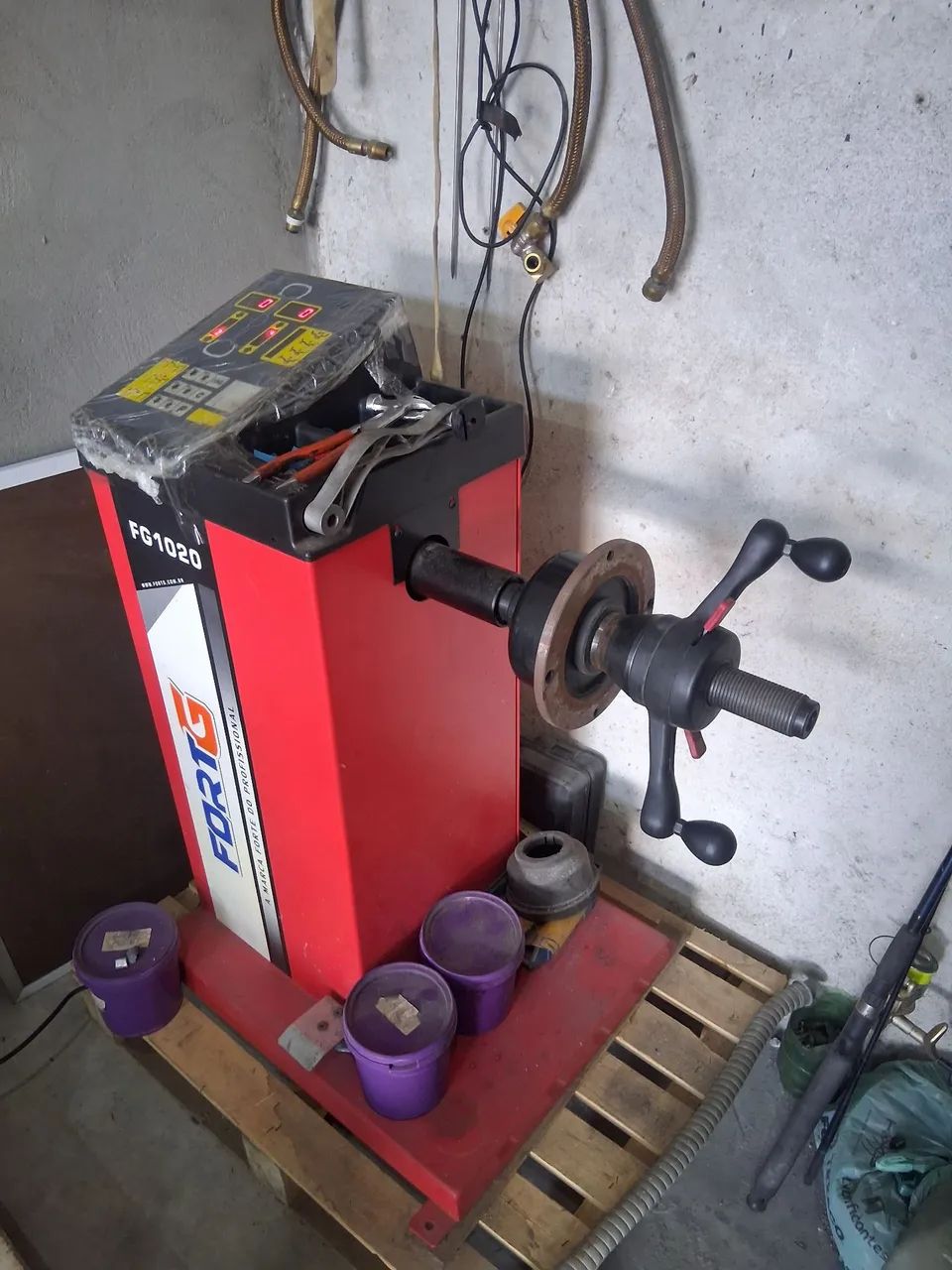 Maquina balanceadora  de rodas - Foto 3