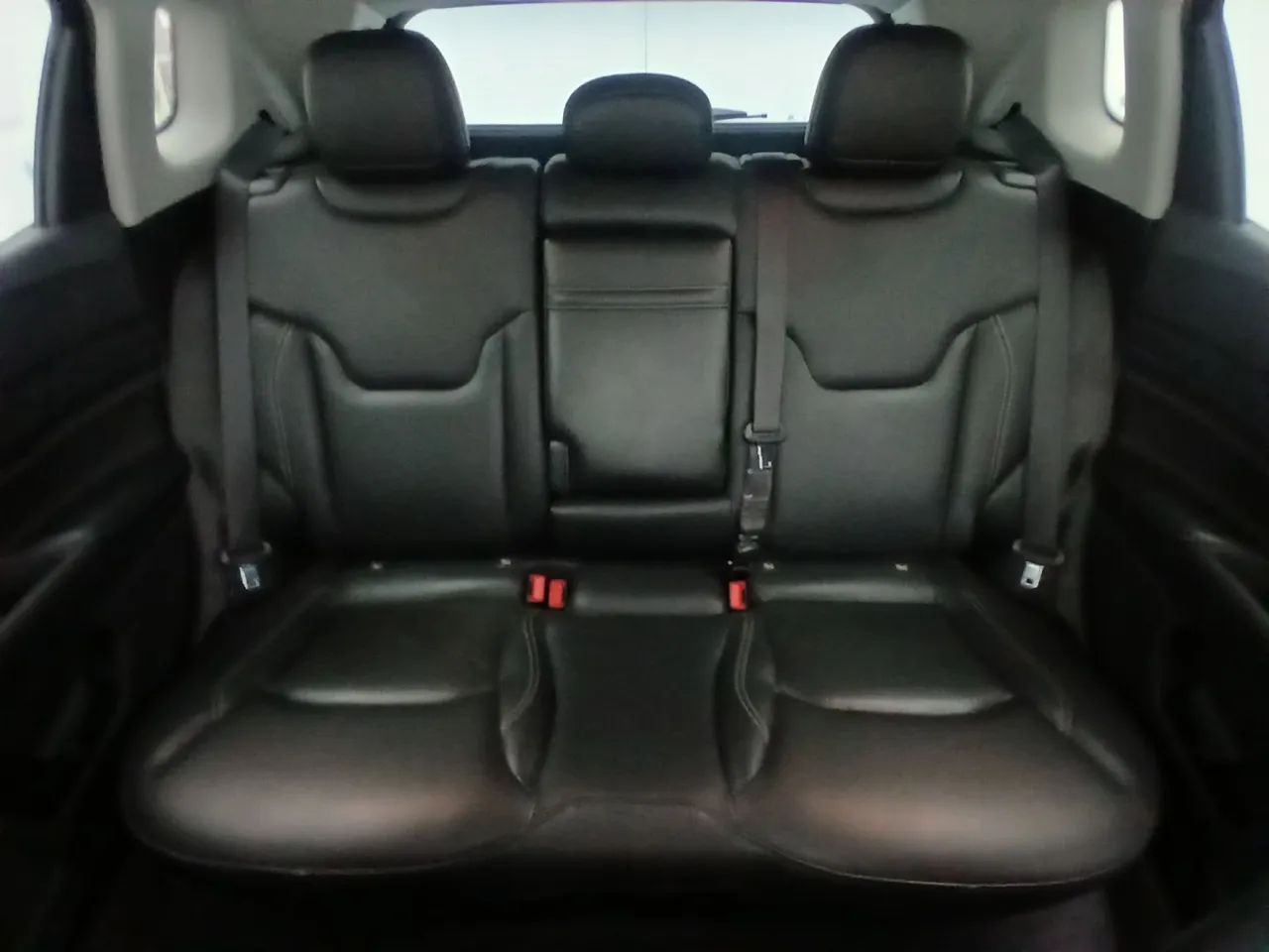 Jeep Compass LONG. T270 1.3 TB 4x2 Flex Aut., foto 18 de 18