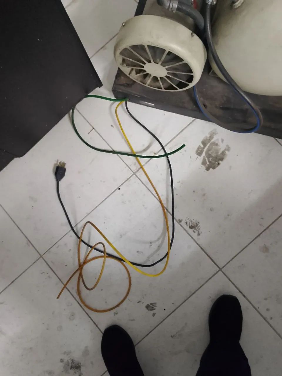 Compressor odontológico  - Foto 3