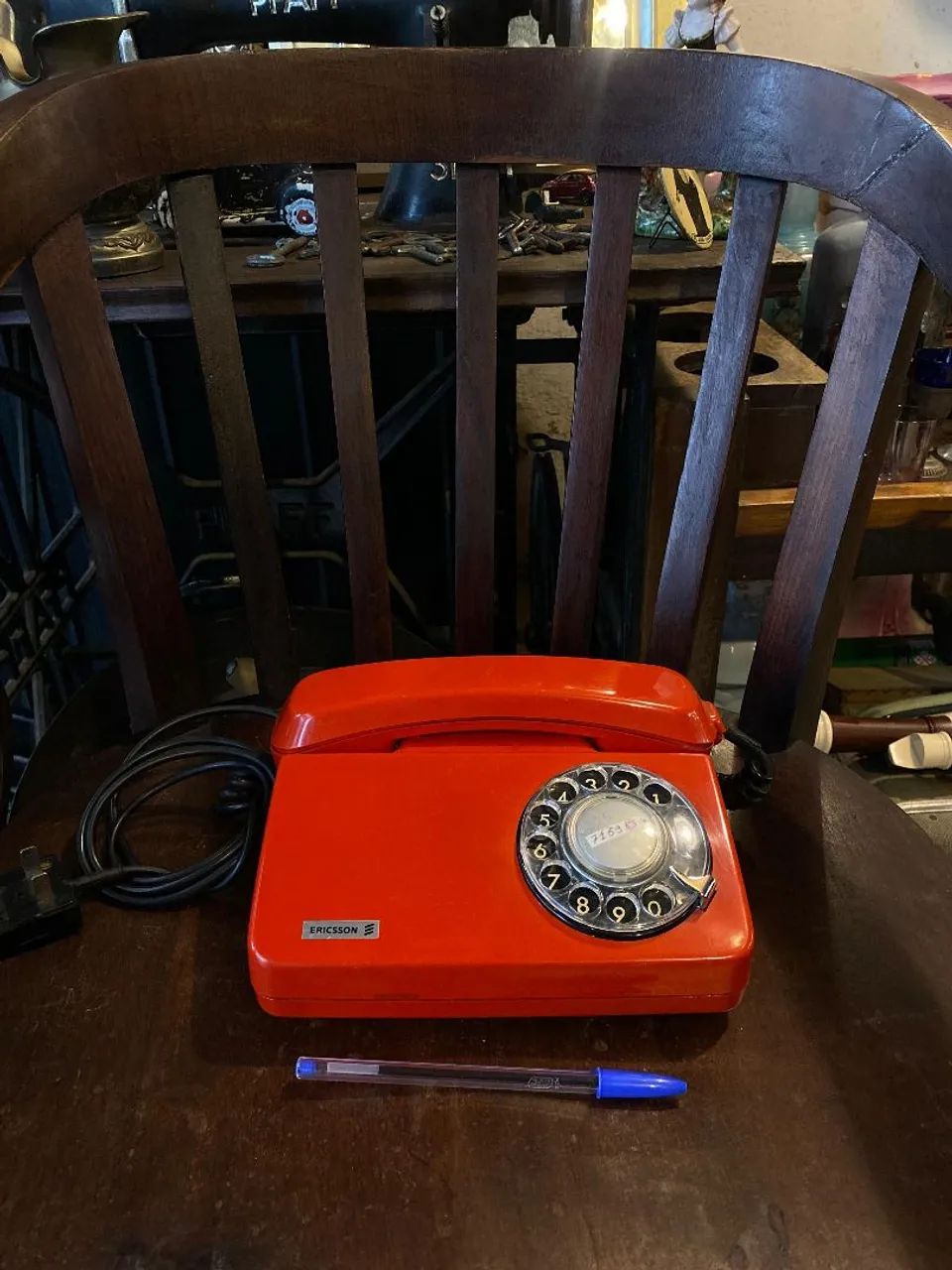 Antigo telefone Ericsson vermelho (ref:290)