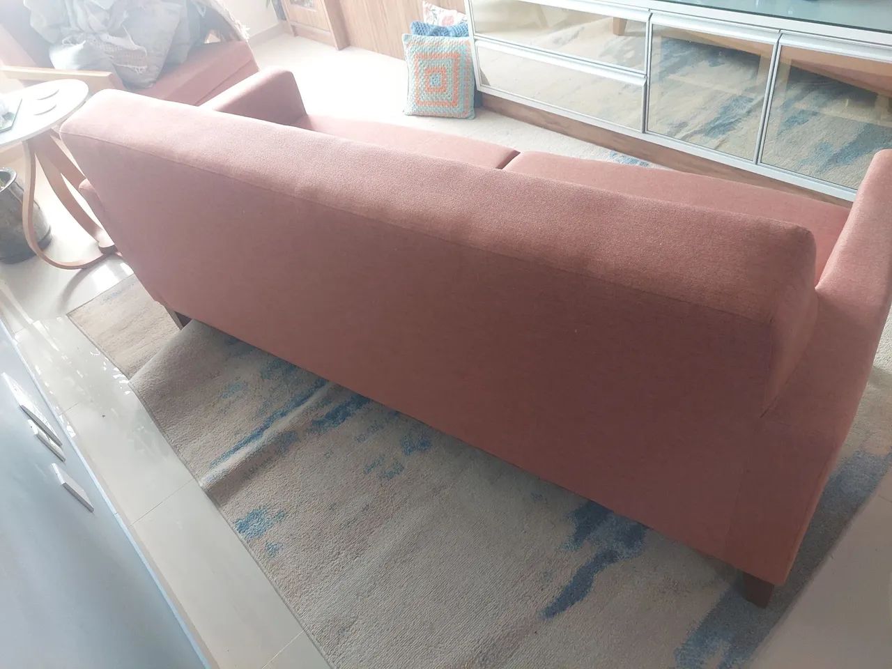 Sofa 3 lugares em linho pouco tempo de comprado   - Foto 4