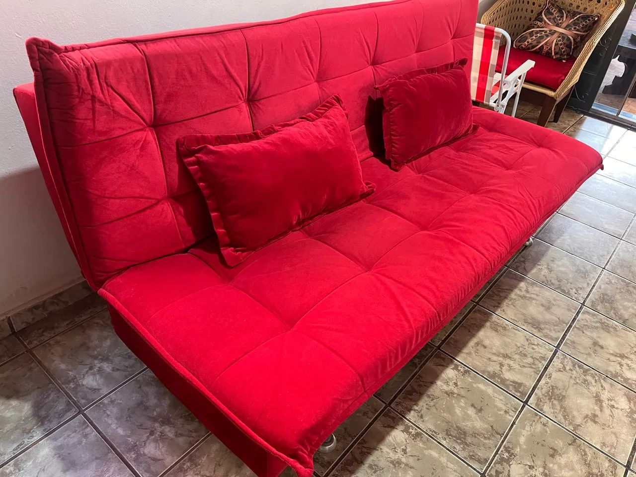 Vendo sofá pouco usado 
