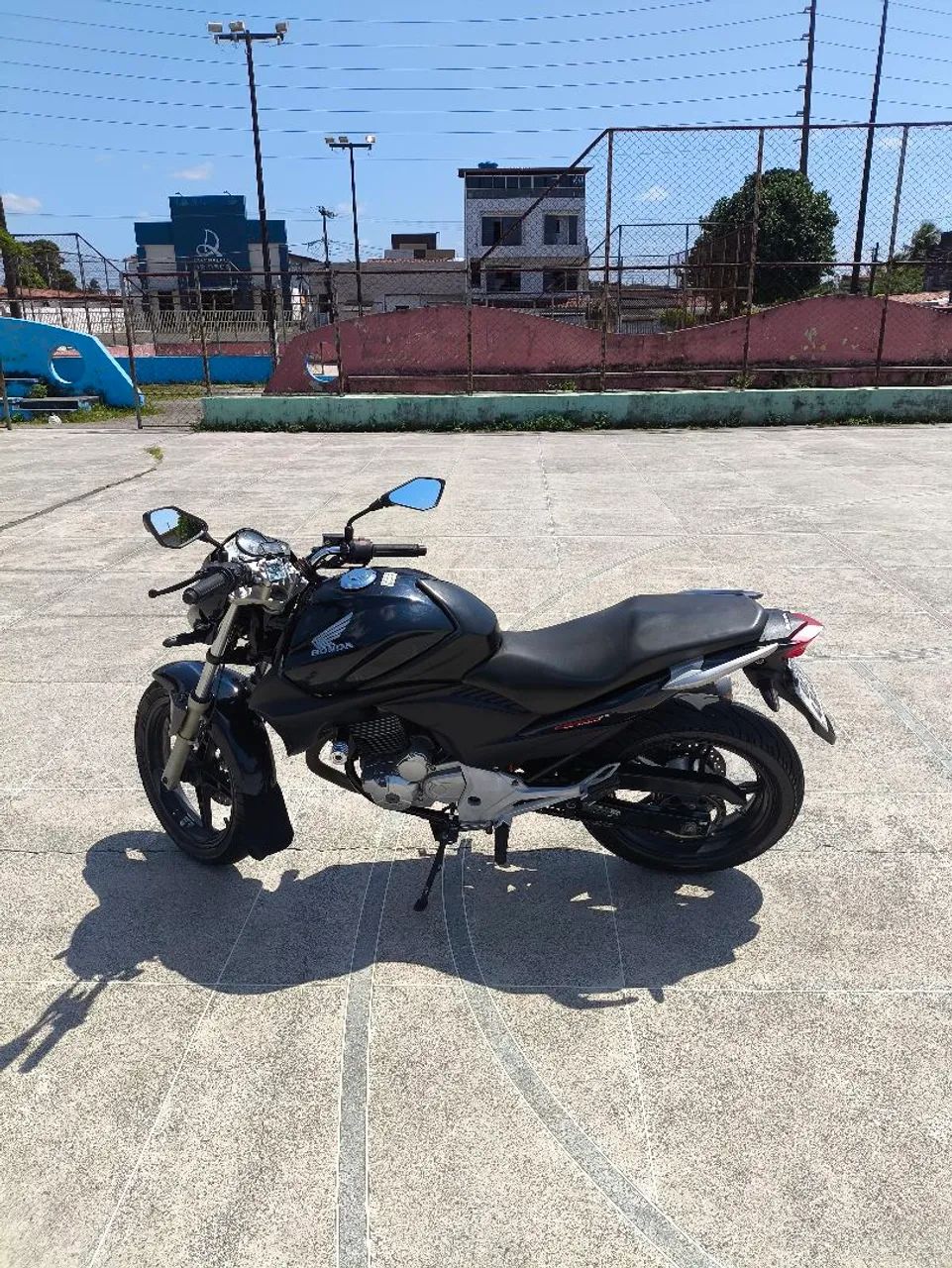 Vendo CB300 - Foto 2
