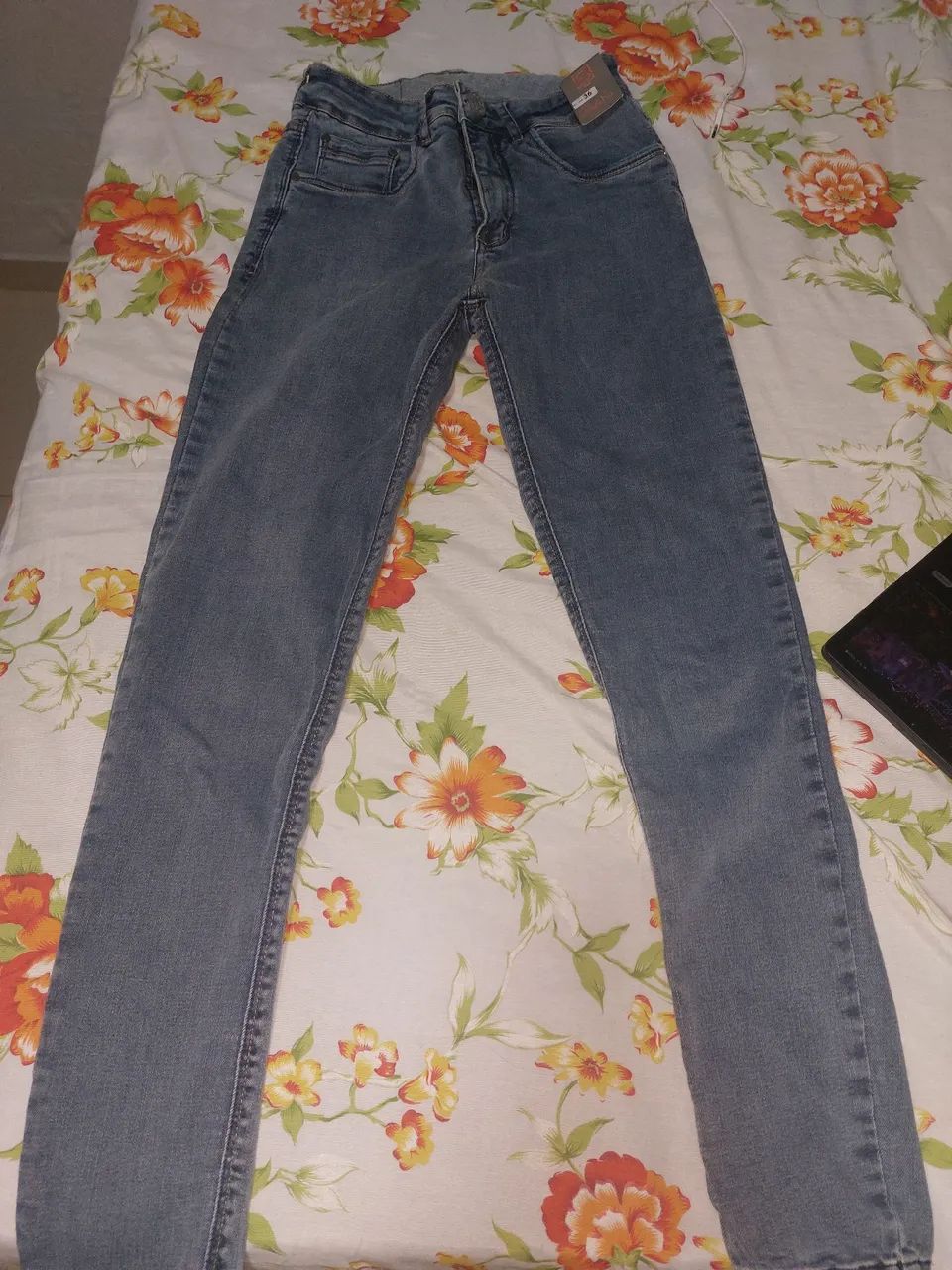 Calça skinny, TAM 36, nunca usada - Foto 3