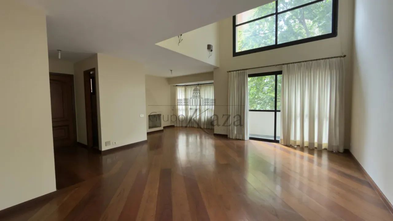 Apartamento Duplex - Vila Suzana - 3 Suítes - 185m².