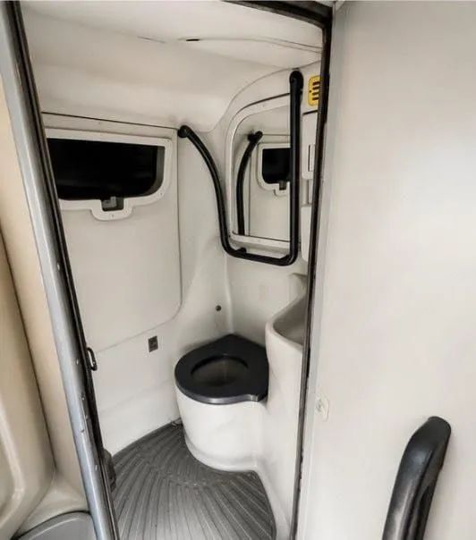 Vendo Ônibus volvo B12R Buscar,Ano 08/09,50 lugares, banheiro,ar condicionado thermo King  - Foto 12