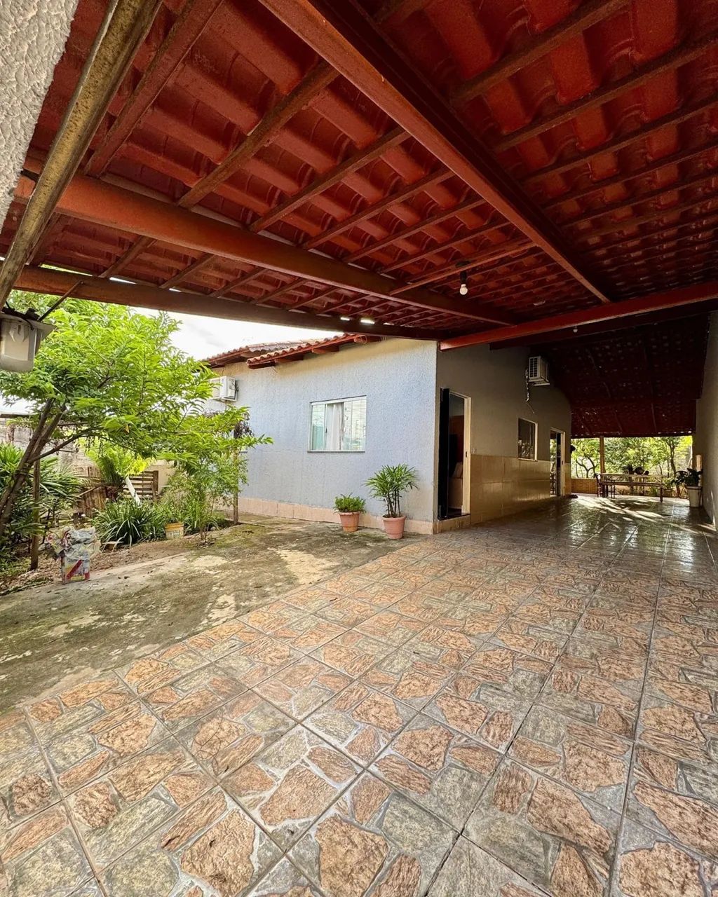 VENDO CASA EM MARCÍLIO DE NORONHA COM QUINTAL