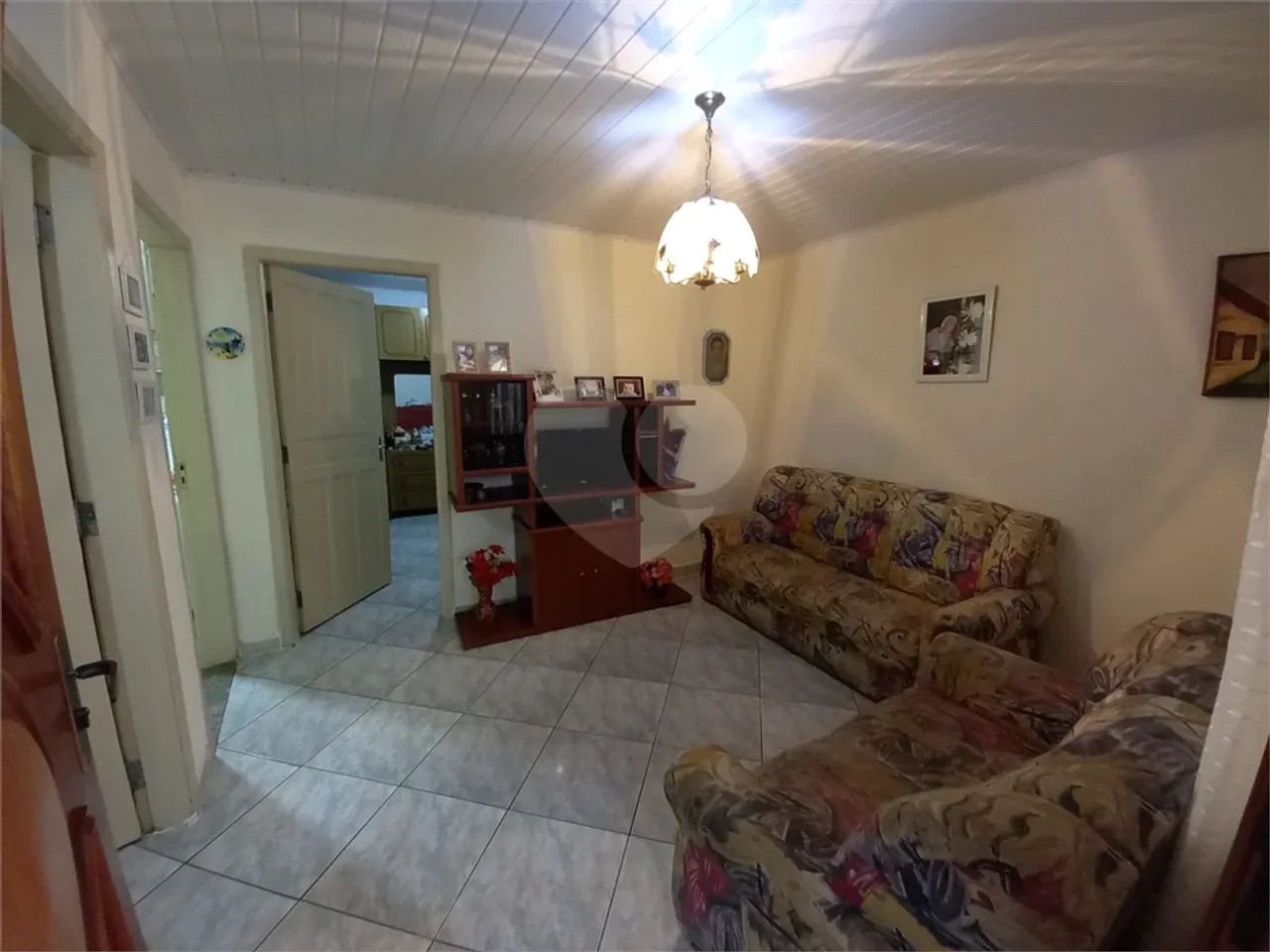 CASA TERREA DE VILA - 2 QUARTOS