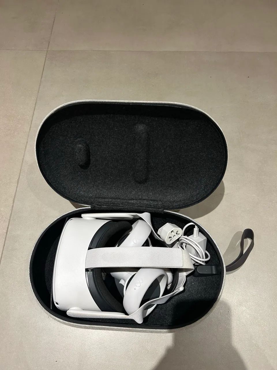 Meta Quest 2, 256 GB + Case Original + Strap Original + Bateria