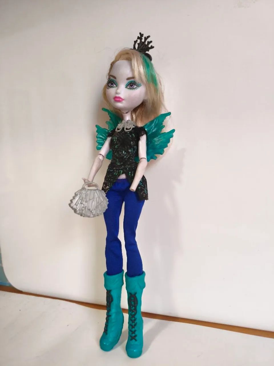 (RESERVADO) Boneca Ever After High Faybelle Torn - Foto 2