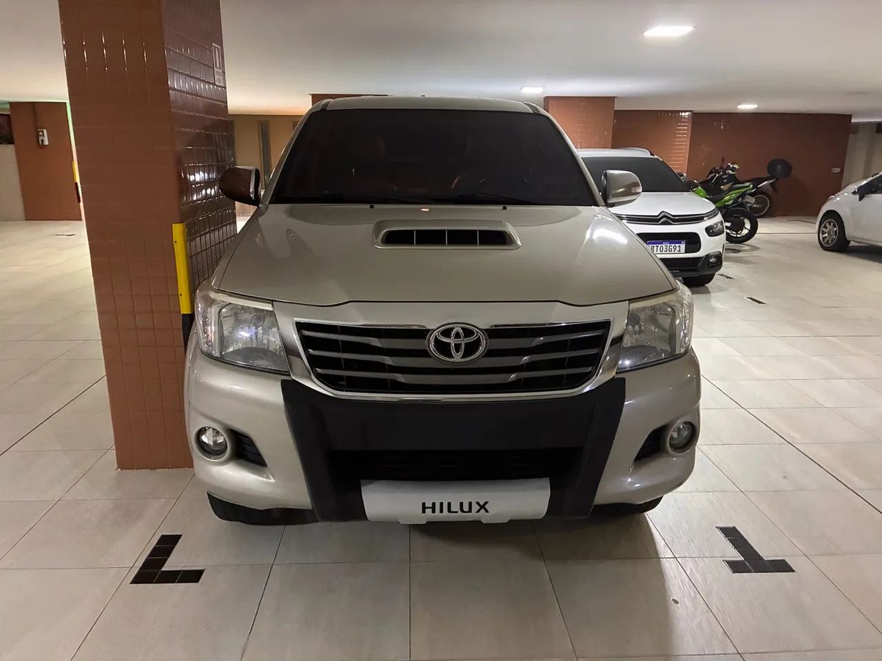 Toyota Hilux CD SRV 4X4 3.0 2015