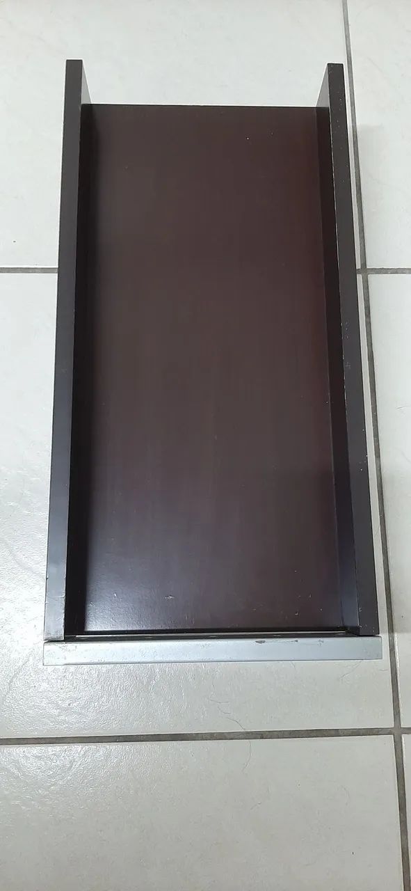 Suporte em madeira com rodízios para CPU - Foto 2
