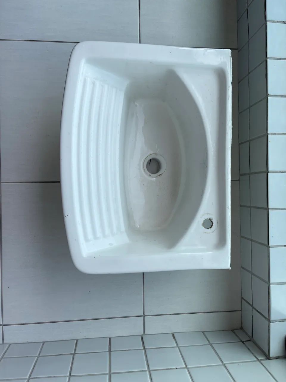 Tanque de lavar roupa DECA - Em Louça  - Foto 3