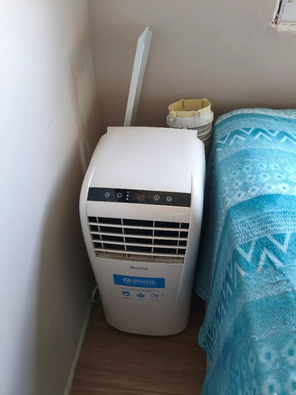 Ar condicionado portátil Olímpia Splendid Dolceclima Compact 9 110V 9000 btus - Foto 3