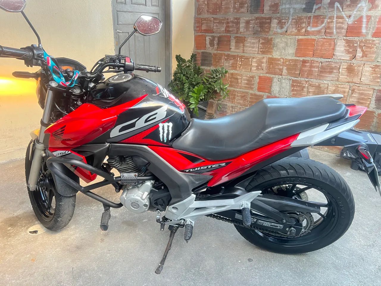 Cb 250 - Foto 3