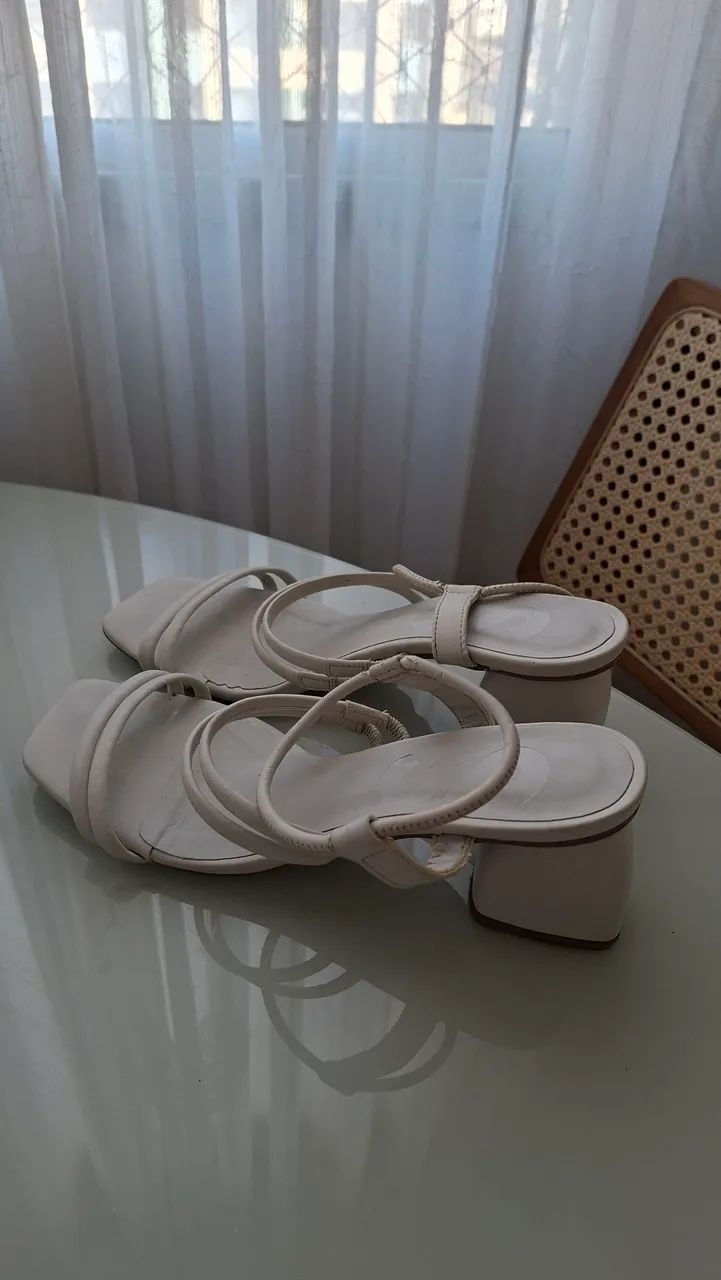 Sandália branca Sonho dos Pés - Foto 4