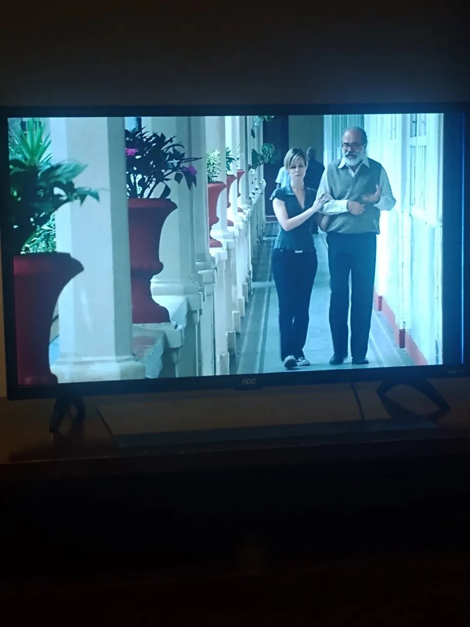 TV ROKU 32 polegadas único dono 