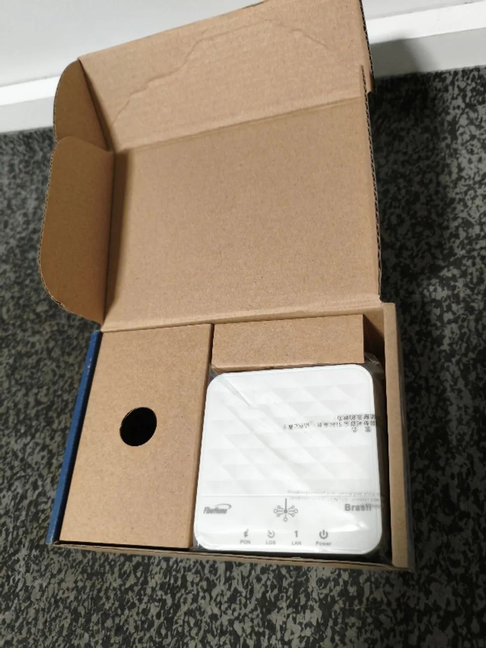 GPON ONU White Fiberhome AN5506 - Foto 2