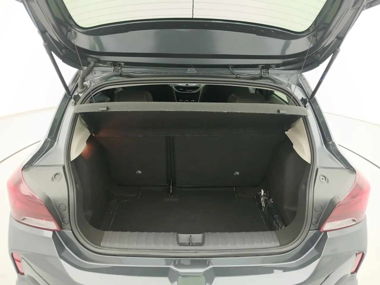 Chevrolet Onix Hatch LT 1.0 12V Flex Mec. 4P, foto 9 de 10