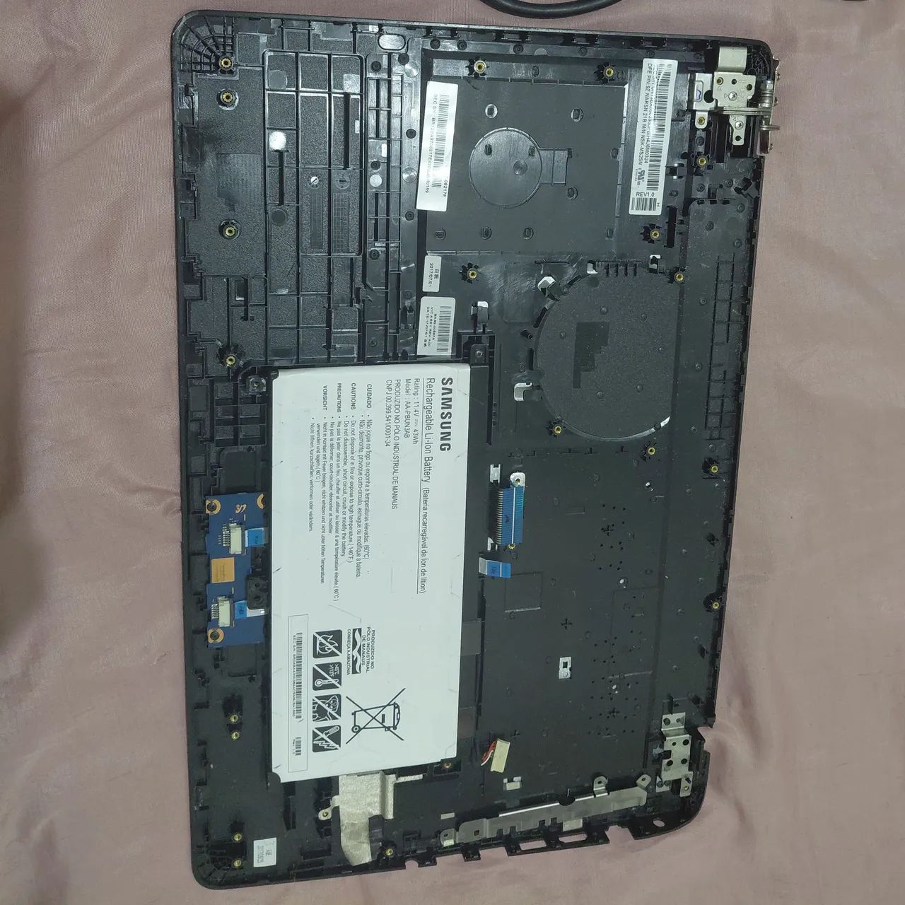 Base do Notebook Samsung NP300E5K  - Foto 3