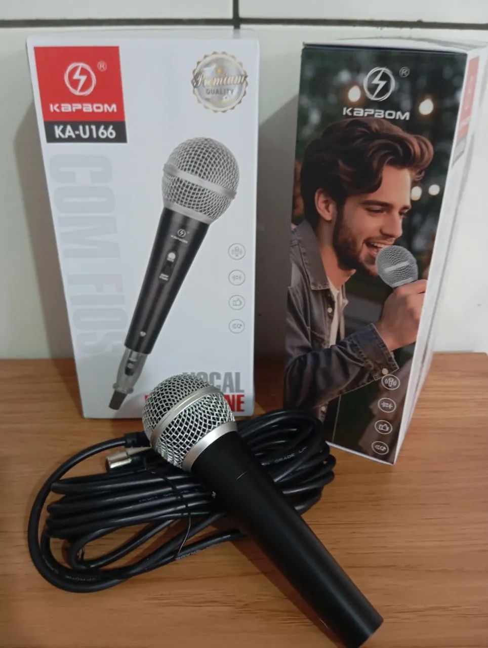 Microfone de metal com cabo - Foto 2
