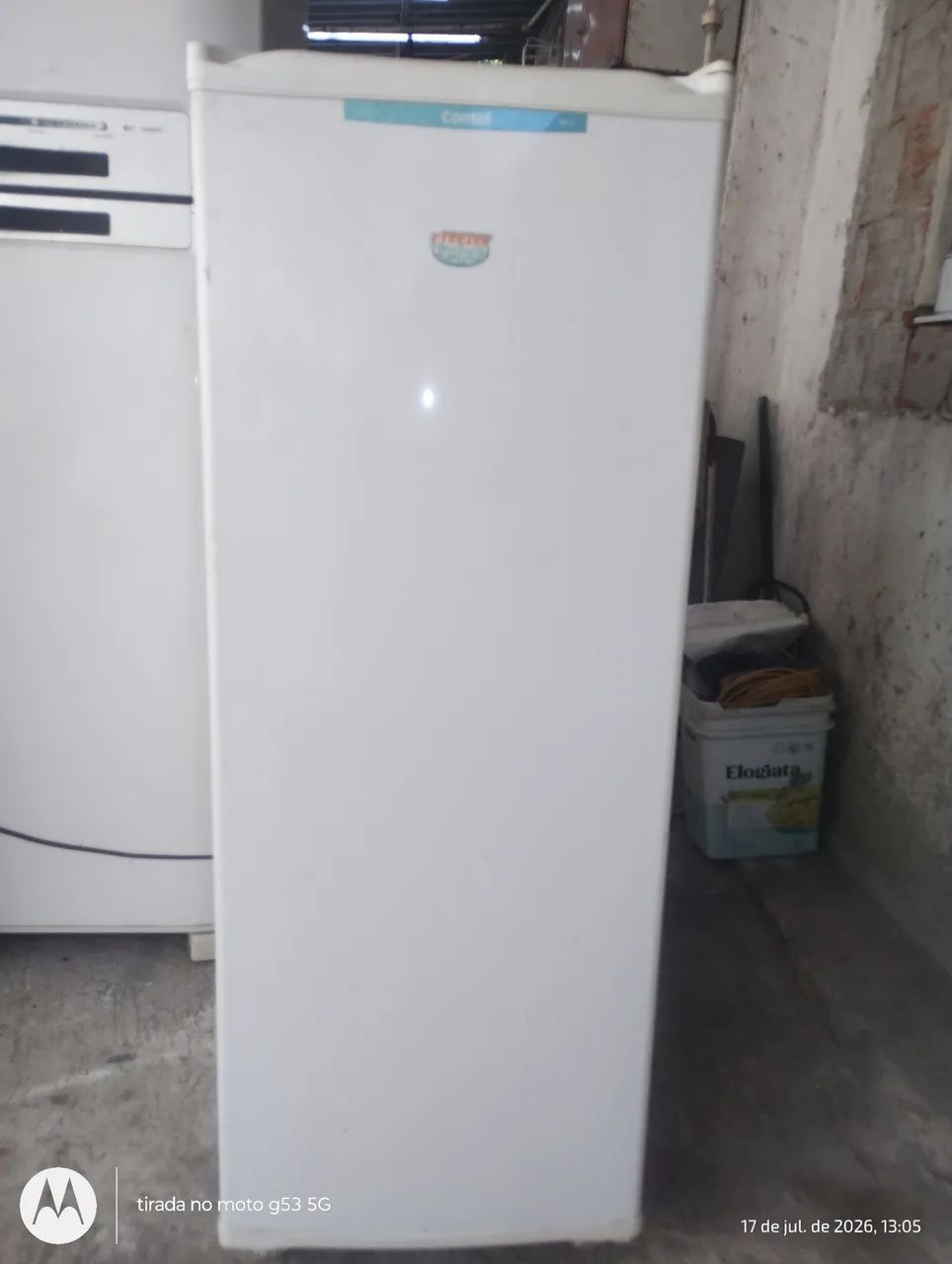 Freezer vertical Consul 