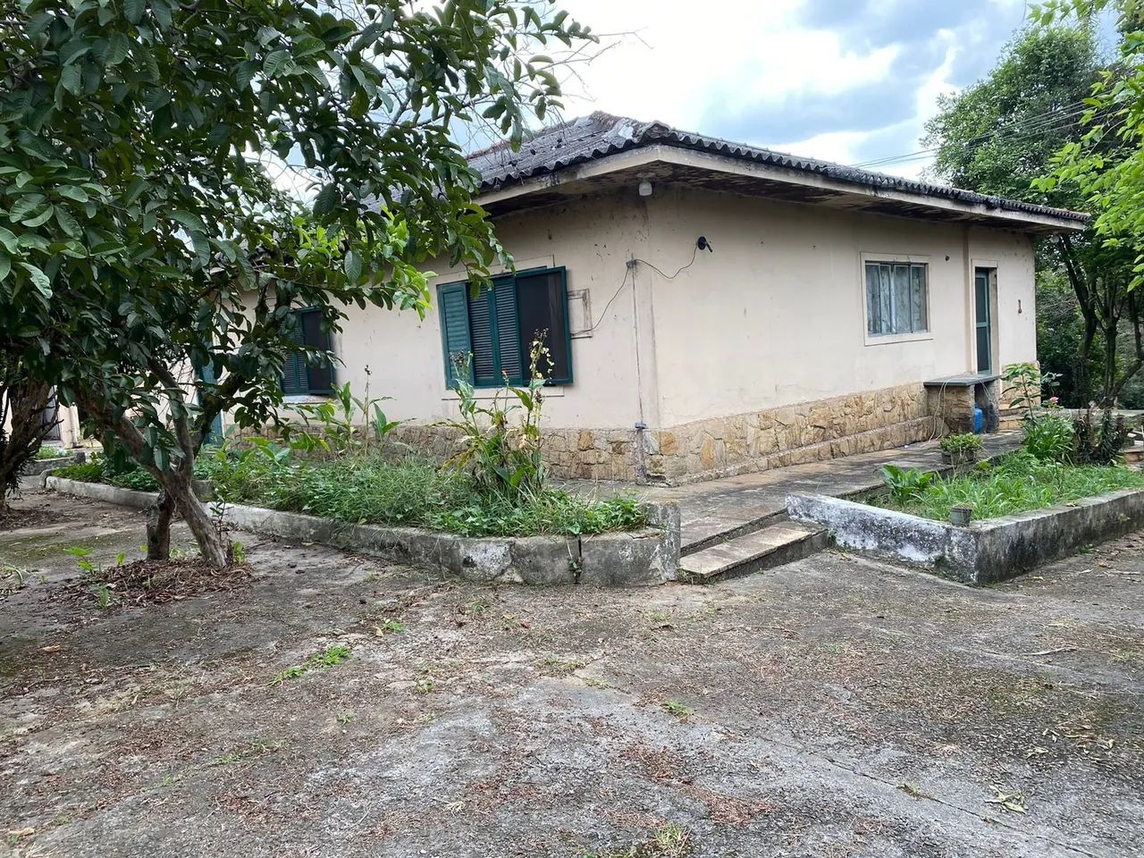 Terrenos e Áreas a venda - Serraria