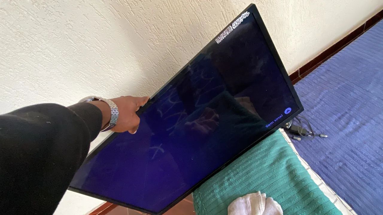 TV super conservada smart 32 - Foto 3