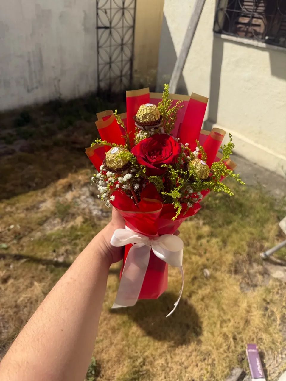 Buquê unitário com ferrero  - Foto 2